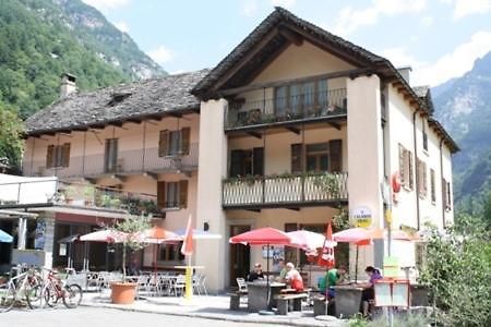 Ristorante Alpino Hotel Sonogno Exterior photo