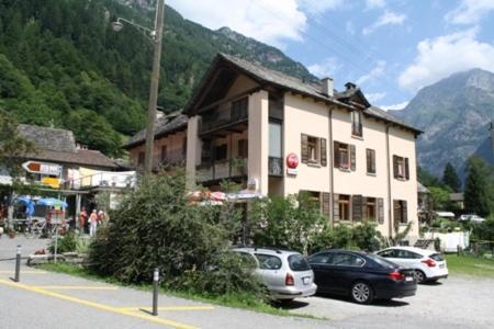 Ristorante Alpino Hotel Sonogno Exterior photo