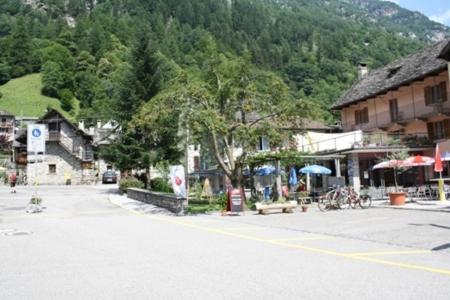 Ristorante Alpino Hotel Sonogno Exterior photo